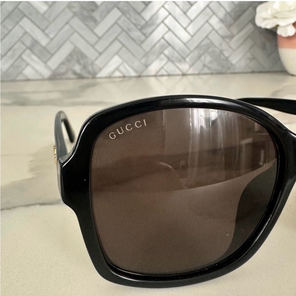 Authentic Gucci Sunnies ?️ main image 5